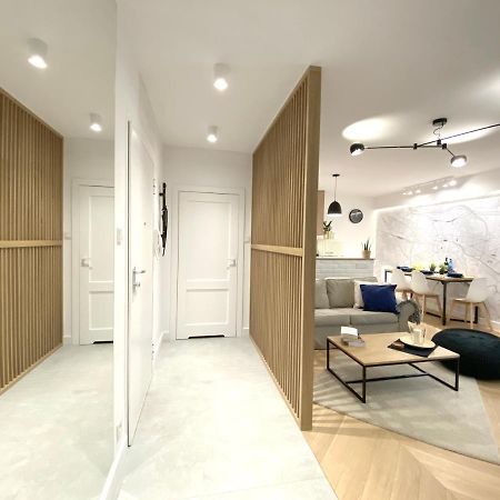 Mycherry - Old Town Apartment - Wiezienna 21C فروتسواف المظهر الخارجي الصورة