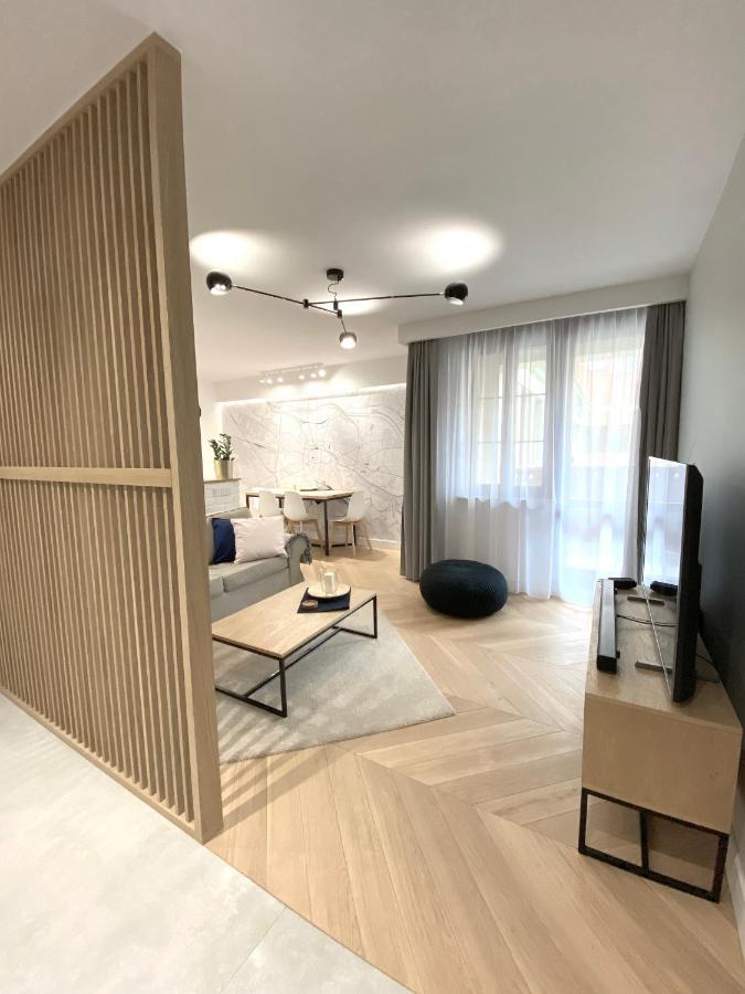 Mycherry - Old Town Apartment - Wiezienna 21C فروتسواف المظهر الخارجي الصورة