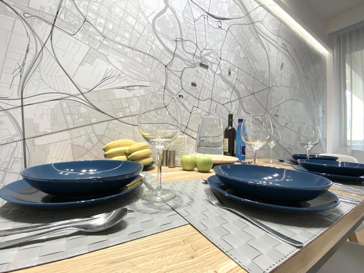 Mycherry - Old Town Apartment - Wiezienna 21C فروتسواف المظهر الخارجي الصورة