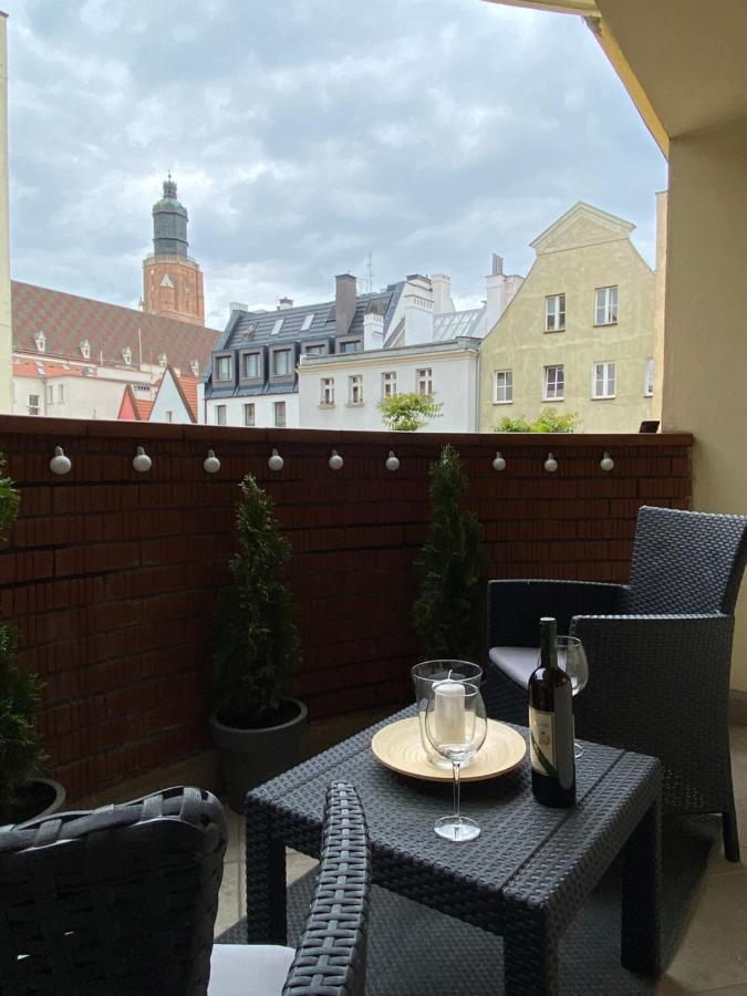 Mycherry - Old Town Apartment - Wiezienna 21C فروتسواف المظهر الخارجي الصورة